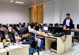 商貿技術系學子全力以赴，全國大學生外貿從業能力大賽激戰正酣